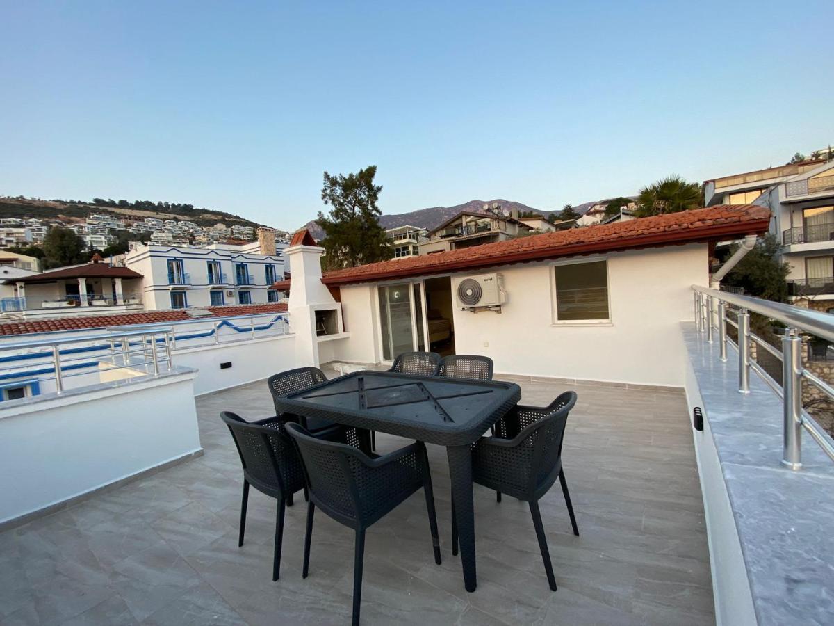 Shared Pool Flat Located 3 Min To Beach In Kalkan Appartement Buitenkant foto