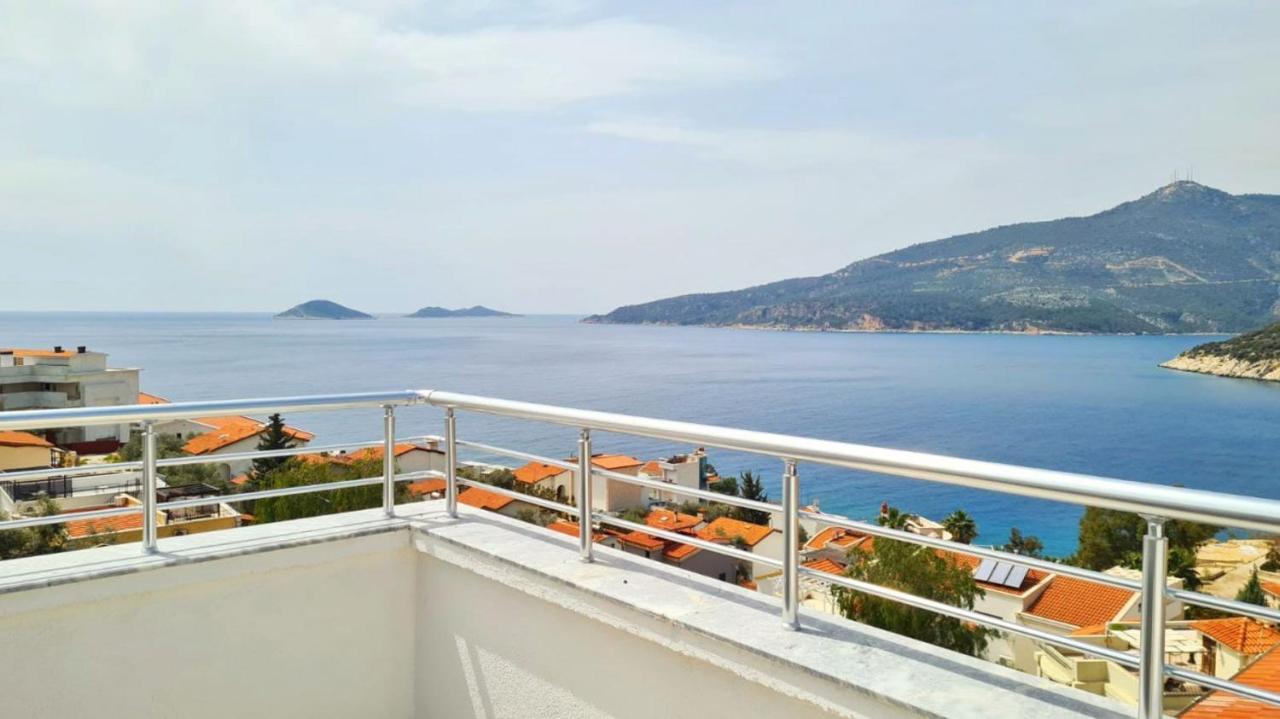 Shared Pool Flat Located 3 Min To Beach In Kalkan Appartement Buitenkant foto